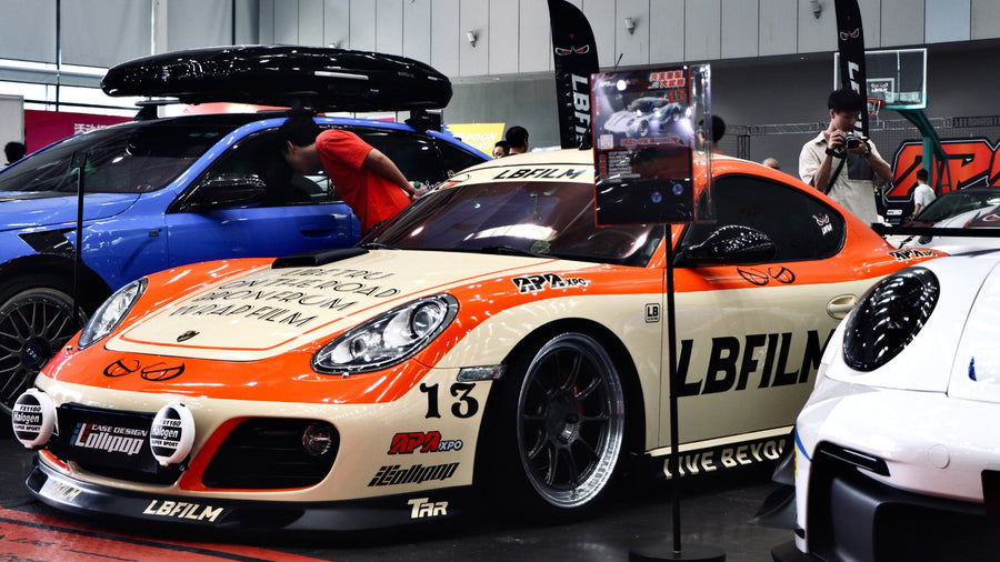 Porsche 987 Custom Livery: Born to Stand Out